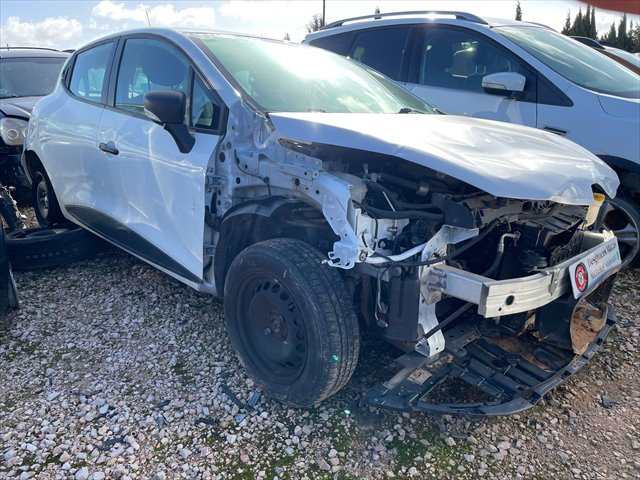 Foto 2ª: Puerta Delantera Derecha Renault Clio 1.1 GASOLINA 73cv [D4FD7] (2017)