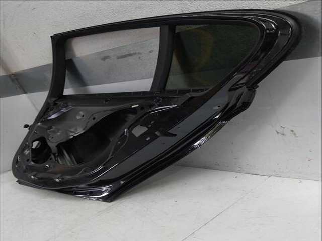 Foto 2ª: Puerta Trasera Derecha Bmw Serie 1 114 N13 N13B16U0 136 CV 100KW [N13B16A] (2014)