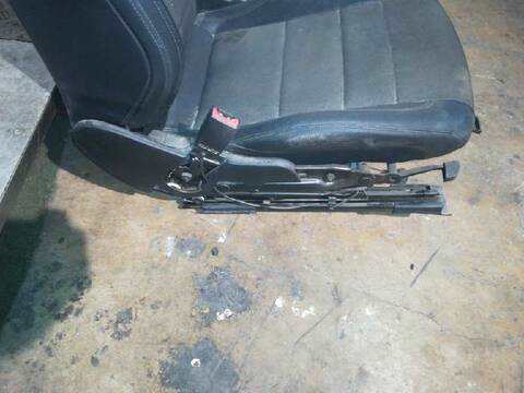 Foto 4ª: Asiento Delantero Izquierdo Mercedes Clase C 160 C 220 CDI BLUEEFFICIENCY 204.302) COUPE 170CV 125KW [651911] (2011)