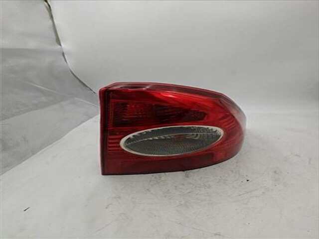 Piloto Trasero Derecho Ford Focus 1.8 TITANIUM [1.8 LTR. - 85 KW TDCI TURBODIESEL CAT]