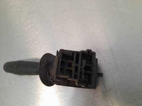 Foto 2ª: Mando Multifuncion Citroen Xantia 2.0 HDI CAT RHY - DW10TD) BERLINA 90CV 66KW (2000)