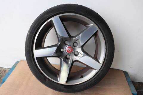 Juego LLantas Jaguar XE PRESTIGE 179CV 132KW