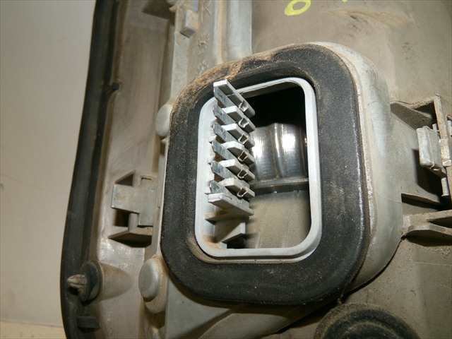 Foto 3ª: Piloto Trasero Derecho Opel Zafira 2.2 DTI MODELO A, 1999-2005 [Y22DTR] (2005)