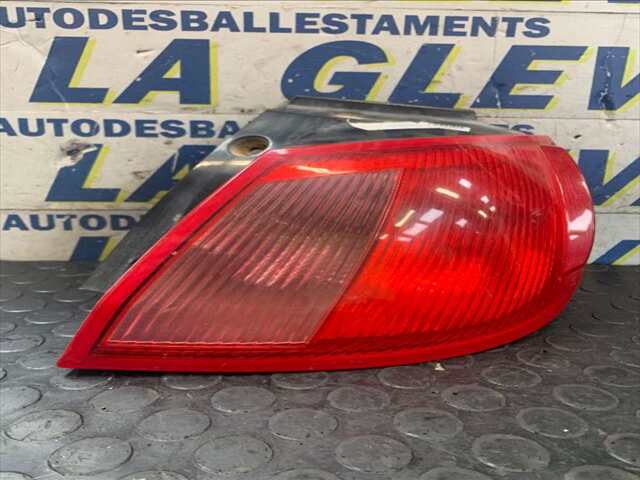Foto 1ª: Piloto Trasero Derecho Mitsubishi Colt 1.3I 16V 0CV [4A90 (135930)] (2005)