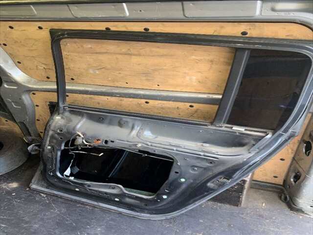 Foto 2ª: Puerta Trasera Derecha Renault Espace 2.0 DCI (2004)