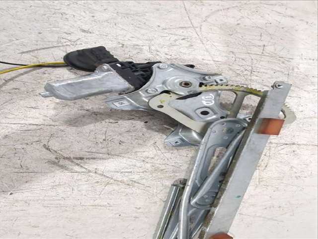 Foto 2ª: Elevalunas Eléctrico Delantero Derecho Toyota Auris 1.6 ZRE151_) 124CV [1ZR-FE] (2006)