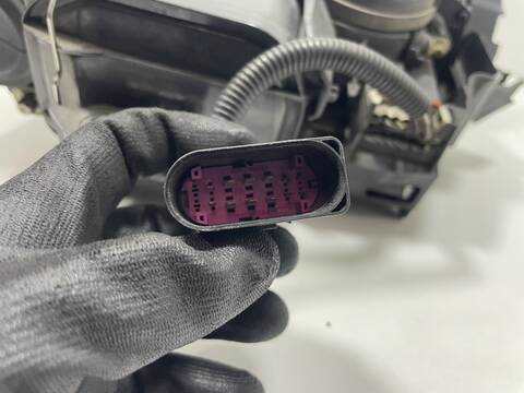 Foto 3ª: Faro Izquierdo Volkswagen Touareg BAC (2004)