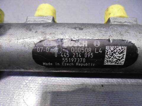 Foto 3ª: Rampa Inyectora Opel Zafira COSMO 120CV 88KW [Z19DT] (2006)