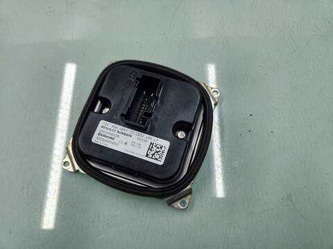 Foto 3ª: Centralita Faros Xenon Renault Trafic L1H1 3 0T 170CV 125KW FURGON [M9R710] (2021)