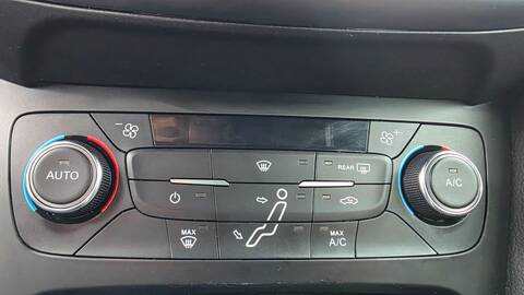 Mando Climatizador Ford Focus ST-LINE R B 125CV 92KW