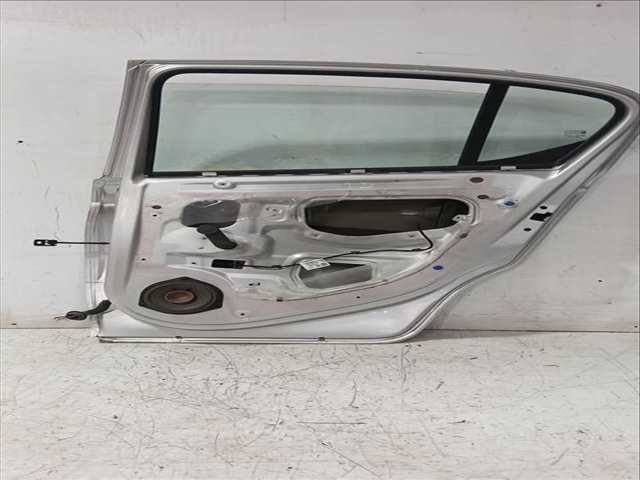 Puerta Trasera Derecha Opel Corsa 1.4 08 68) 75CV 55KW