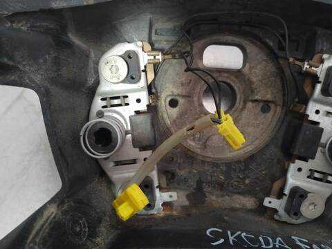 Foto 3ª: Volante Skoda Fabia VERSION INDEFINIDA (2000)