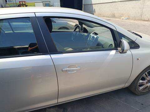 Foto 1ª: Puerta Delantera Derecha Opel Corsa A14XER (2011)