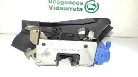 Foto 3ª: Cerradura Puerta Trasera Derecha Audi A3 1.8 T AMBIENTE 150CV 110KW [AUM] (2003)