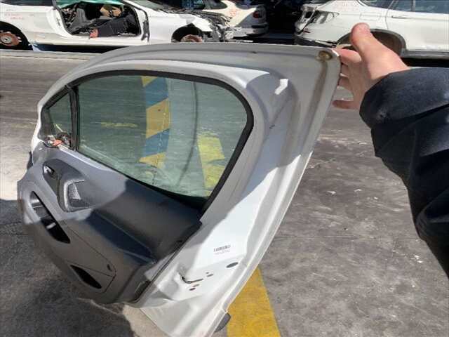 Foto 2ª: Puerta Delantera Derecha Peugeot Partner 1.6 HDI 75CV 0CV [9HT] (2009)