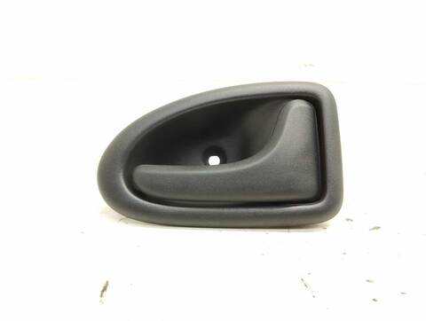 Maneta Interior Delantera Derecha Renault Clio 1.9 D 64CV 47KW