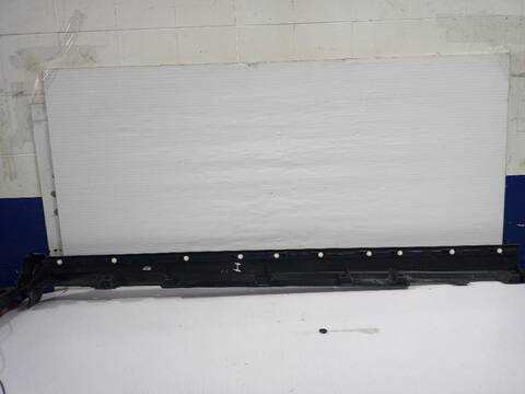 Foto 2ª: Faldón Lateral Jaguar E Pace 2.0 D150 AWD 150CV X540) [204DTD(AJ20D4) 204DTF(AJ20D4)] (2017)