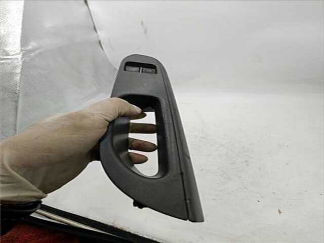 Foto 2ª: Botonera Elevalunas Seat Ibiza 1.9 HIT [1.9 LTR. - 74 KW TDI] [AXR]