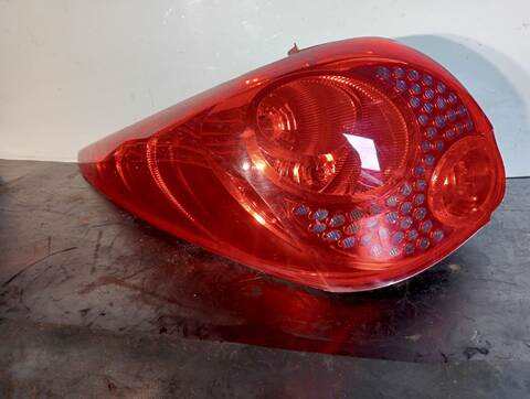 Piloto Trasero Izquierdo Peugeot 207 CONFORT 1 HDI FAP 90CV