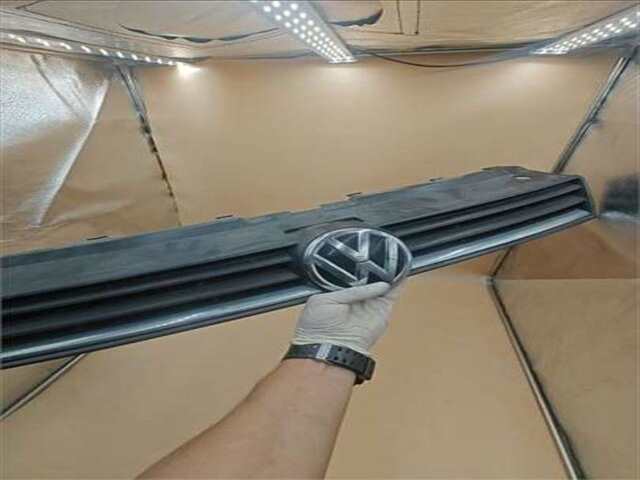 Rejilla Delantera Volkswagen Polo 1.4 ADVANCE BMT [1.4 LTR. - 66 KW TDI]