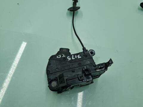 Cerradura Puerta Trasera Derecha Renault Captur XMOD 110CV 81KW
