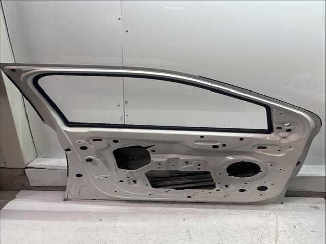 Foto 3ª: Puerta Delantera Izquierda Citroen C4 82 CV 60KW [HMZ EB2F] (2014)