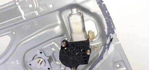 Foto 2ª: Elevalunas Manual Trasero Izquierdo Kia Sportage LX 4X4 140CV 103KW [D4EAV] (2007)