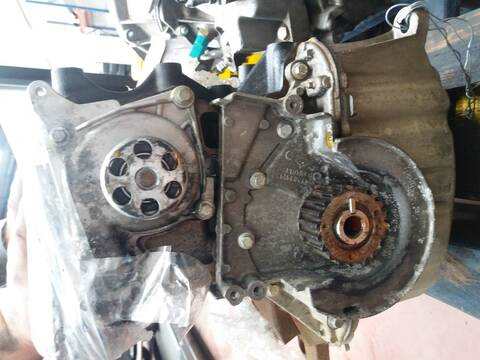 Foto 2ª: Bloque Motor Dacia Duster 1.5 DCI 4X4 HSMC HSMD) 110CV 81KW [K9K 858,K9K 898] (2012)
