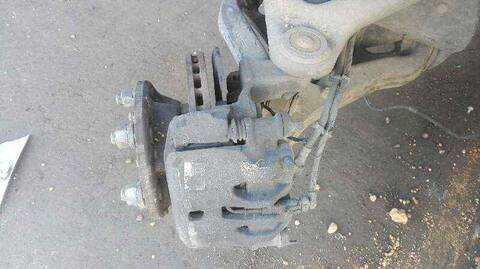 Foto 4ª: Mangueta Delantera Izquierda Iveco Daily EINZELKABINE 35 C... RADSTAND 4100 146CV 107KW [F1CE3481J·B] (2013)