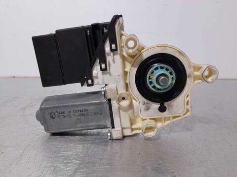 Foto 2ª: Elevalunas Eléctrico Trasero Izquierdo Volkswagen Passat 2.0 16V FSI BERLINA 150CV 110KW [BLR] (2005)