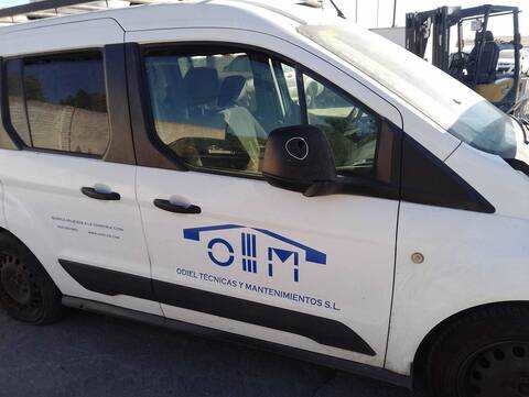 Foto 4ª: Puerta Delantera Derecha Ford Transit FURGON 200 L1 AMBIENTE 101CV 74KW [XVGA] (2017)