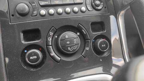 Foto 1ª: Mando Climatizador Peugeot 3008 HNY (2016)