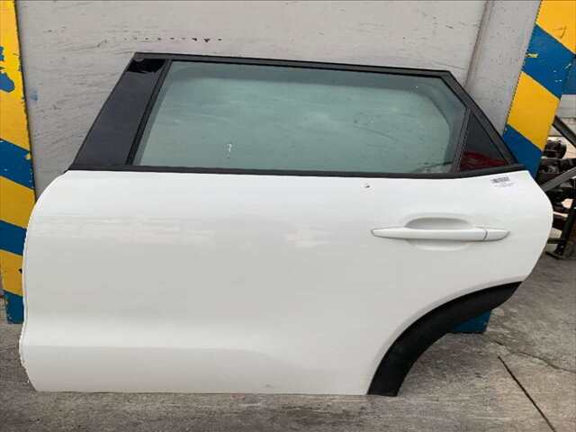 Foto 1ª: Puerta Trasera Izquierda Citroen C3 1.2 I 0CV [HNZ] (2018)