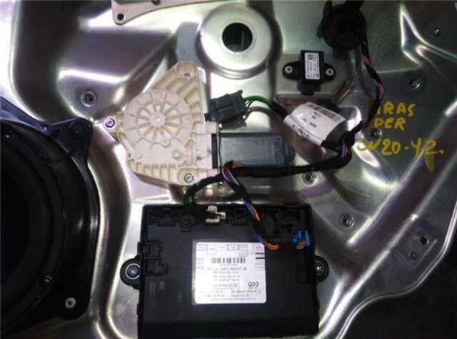 Foto 3ª: Elevalunas Eléctrico Trasero Derecho Mercedes Clase S 220 3.0 S 320 CDI L (221.122) [3.0 LTR. - 173 KW CDI CAT] [642930]