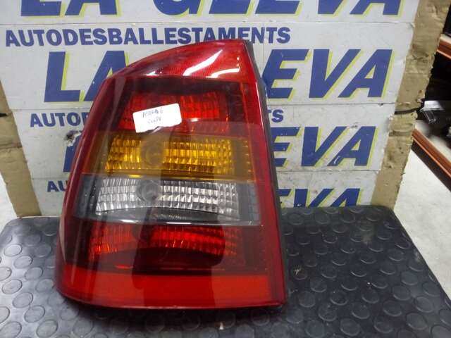 Foto 1ª: Piloto Trasero Izquierdo Opel Astra 1.6 COUPE (2001)