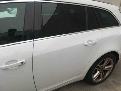 Puerta Trasera Izquierda Opel Insignia A20DTH