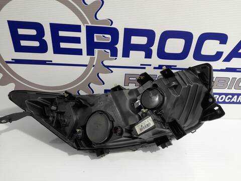 Foto 2ª: Faro Izquierdo Iveco Daily 2.3 DIESEL CAT 126CV 93KW FURGON (2014)