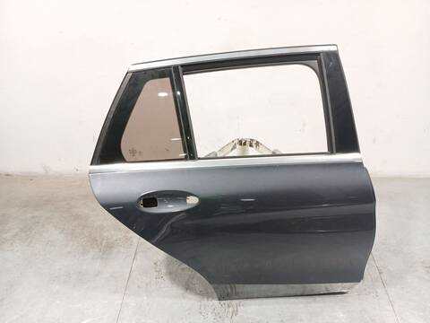 Foto 3ª: Puerta Trasera Derecha Mercedes Clase C 160 C 220 BLUETEC - D 205.204) 170CV 125KW [OM 651.921] (2016)