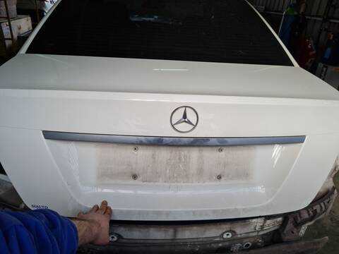 Foto 1ª: Portón Mercedes Clase C 160 C 220 CDI 204.008) BERLINA 170CV 125KW [651911] (2010)