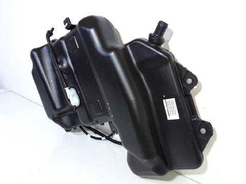 Foto 2ª: Deposito de Combustible Mercedes Vito 1.6 CDI CAT 114CV 84KW (2014)