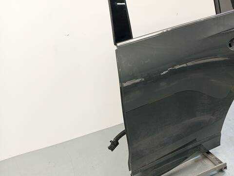 Foto 3ª: Puerta Trasera Izquierda Volkswagen Tiguan 2 0 TIG 150CV 110KW [DXPA] (2025)