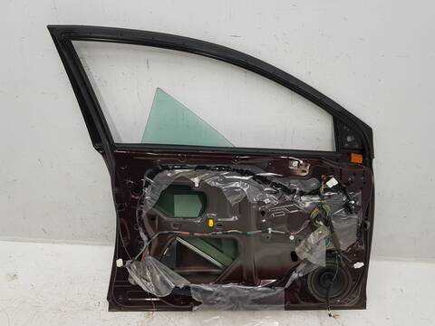 Foto 3ª: Puerta Delantera Izquierda Toyota Avensis 1.8 SOL BERLINA 5-PTAS) (2006)
