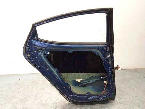 Foto 3ª: Puerta Trasera Izquierda Hyundai Elantra TECNO 132CV 97KW [G4FG] (2014)