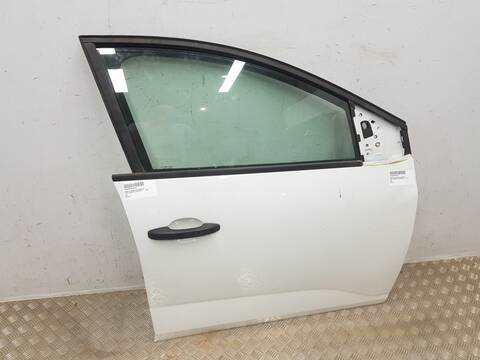 Foto 3ª: Puerta Delantera Derecha Dacia Sandero ESSENTIAL (2022)