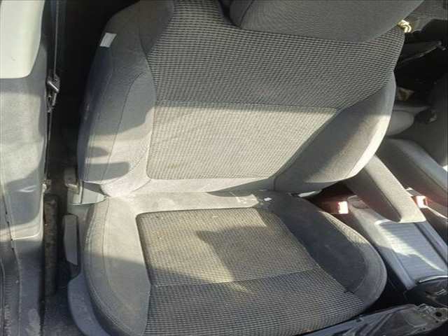 Asiento Delantero Derecho Peugeot 5008 1 6 LTR. - 88 KW BLUE-HDI FAP 2015 120CV
