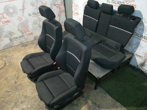 Foto 2ª: Asientos Traseros Bmw Serie 1 114 118D BERLINA 143CV 105KW [N47D20C] (2009)