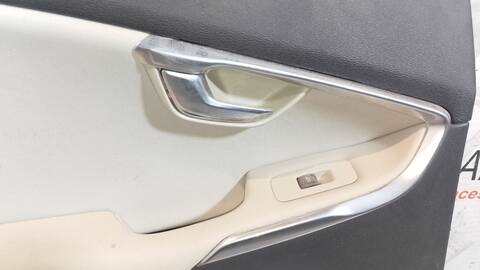 Foto 2ª: Tapizados Cartoneras Volvo V40 R-DESIGN MOMENTUM 150CV 110KW [D5204T6] (2013)