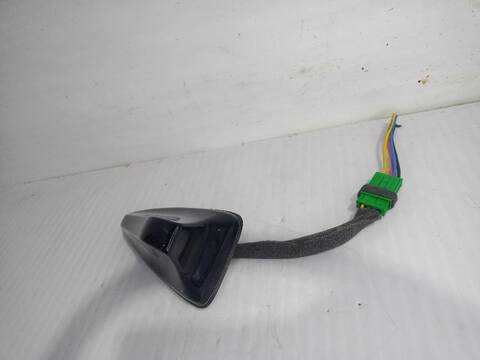 Foto 2ª: Antena Hyundai i20 ESSENCE MILD-HYBRID 100CV [G3LF  G3LE] (2020)