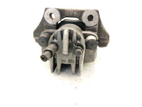 Foto 3ª: Pedal Embrague Bmw Serie 5 518 3.0 24V 272CV (2003)