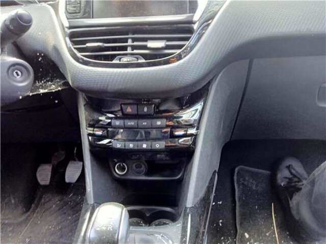 Sistema Audio Radio CD Peugeot 2008 1.2 STYLE [1.2 LTR. - 60 KW 12V VTI]